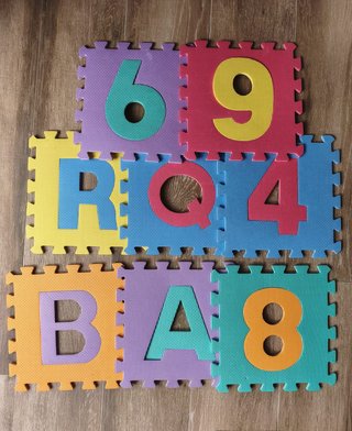 Alfombra puzzle infantil letras y números 32 uds