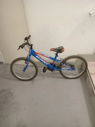 Bicicleta infantil B-PRO azul