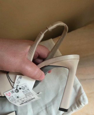 Sandalias destalonadas Zara