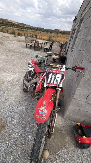 Honda CRF 250R Motocross Enduro Roja