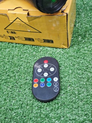 Foco LED RGBW 30W Pinspot + Mando