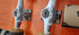 Skate Jart y Ejes Venture