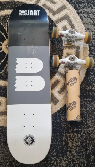 Skate Jart y Ejes Venture