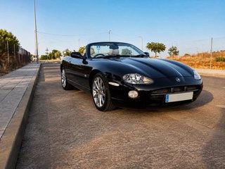Jaguar XK8 x100 final edition