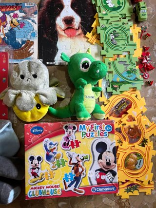 Súper lote de juguetes y puzles
