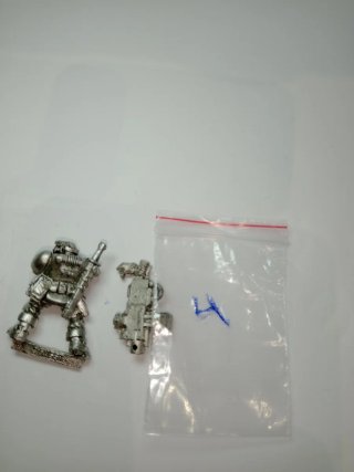 X1 scout bolter pesado metal old hammer  Para más