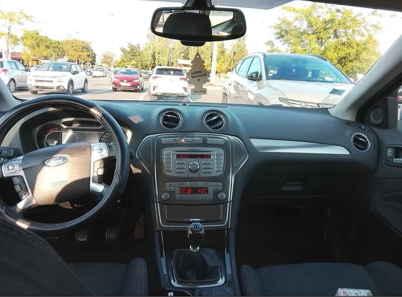 Ford Mondeo 2009 - foto 1