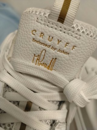 Zapatillas Cruyff Blancas y Doradas