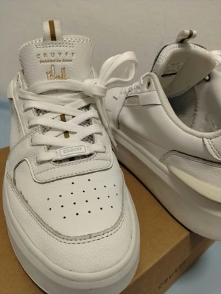 Zapatillas Cruyff Blancas y Doradas