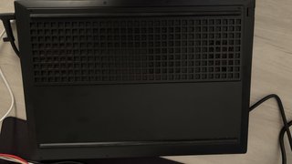 Portátil HP Gaming Laptop con mancha en pantalla
