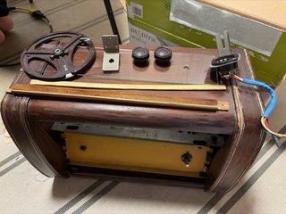 Caja de radio de válvulas vintage tonfunk