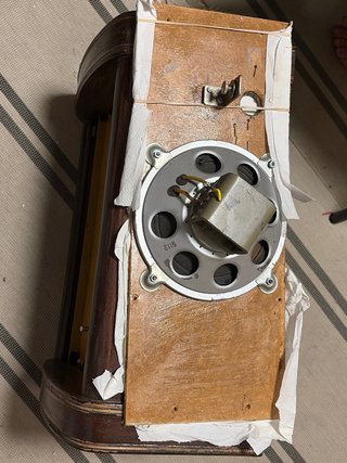 Caja de radio de válvulas vintage tonfunk