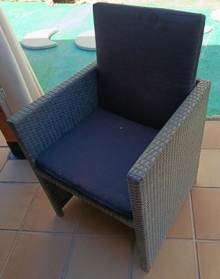 Conjunto mesa y sillas jardín ratán