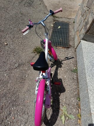 Bicicleta Infantil Btwin Rosa y Blanca