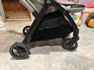 Carrito Kinderkraft Apino gris