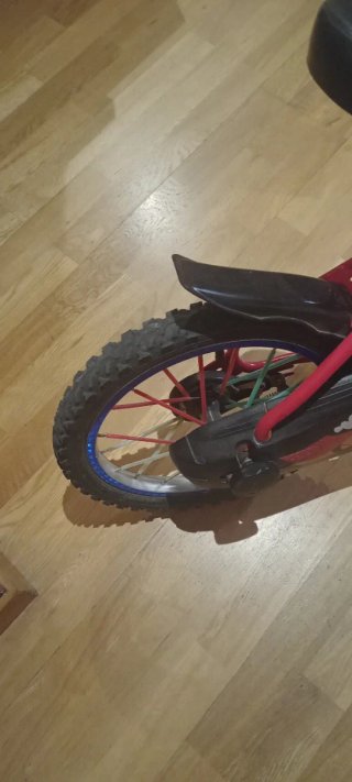 Bicicleta infantil B'TWIN roja