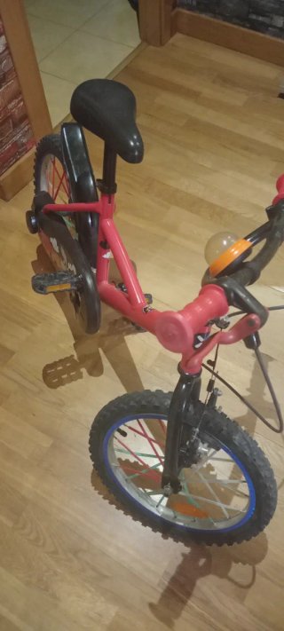 Bicicleta infantil B'TWIN roja