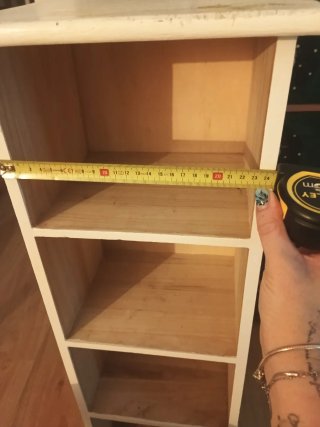 Estantería pequeña de madera