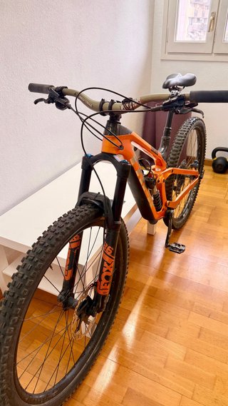 Trek Slash 9.7 Carbon 2022