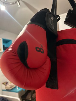 Saco Boxeo Decathlon Rojo + Guantes