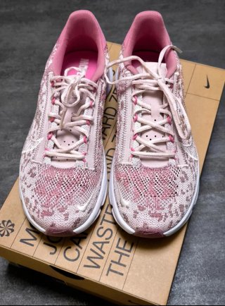 Scarpe Nike donna rosa e bianche. Nuove