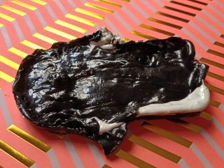 Quemador de incienso Hamsa Negro y Blanco