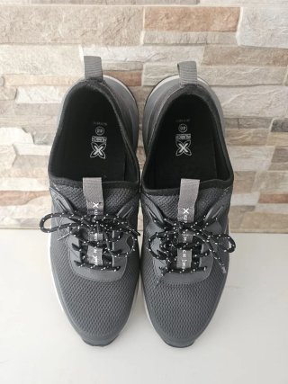 Zapatillas Múnich Grises y Blancas