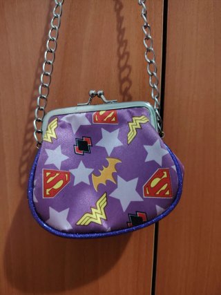 Bolso DC Super Hero Girls Move Over Boys