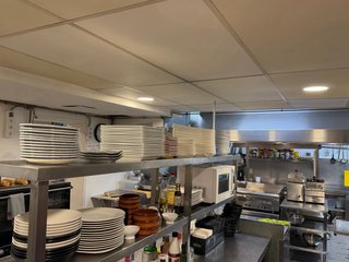 TRASPASO BAR RESTAURANTE C3
