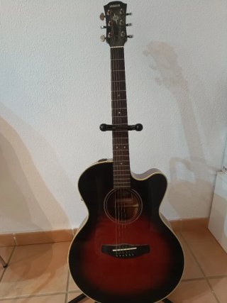 Guitarra Acústica Yamaha