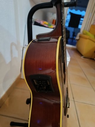 Guitarra Acústica Yamaha