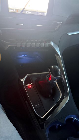 Peugeot 3008  gt line 1.5