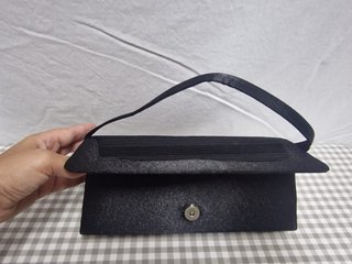 Clutch negro fiesta satinado con cadena NUEVO