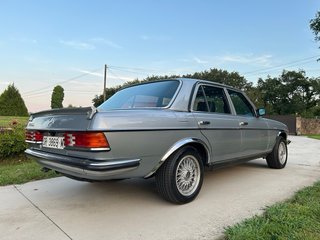 Mercedes-Benz W123 280E