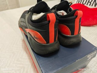 Zapatillas Reebok HIIT 2 negro rojo