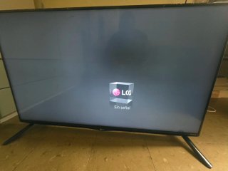 LG Smart TV 40 4K UHD