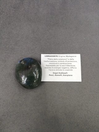 Pietra da palmo di Labradorite Madagascar