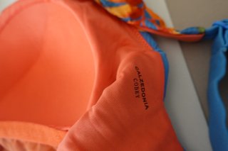 Bañador tropical azul y naranja Talla S