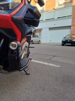 Defensas y faros originales Honda X-ADV 750