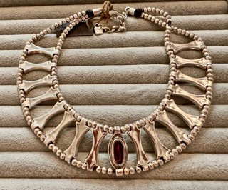 Collar baño plata Uno de 50 con cristal morado