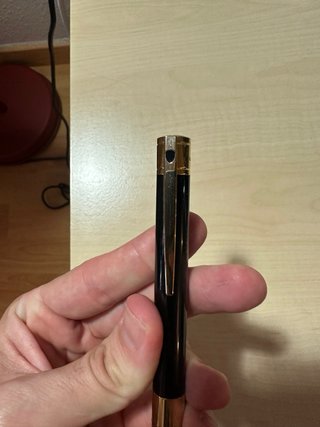 Bolígrafo S.T. Dupont Negro y Dorado