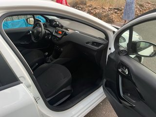 Peugeot 208 2016