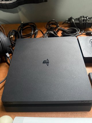 PS4 + VR + aim controles + auriculares + 16 juegos