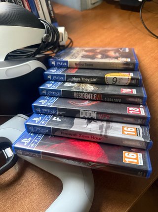 PS4 + VR + aim controles + auriculares + 16 juegos
