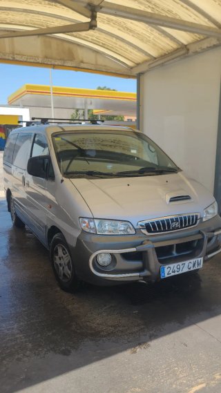 Hyundai H-1 2003