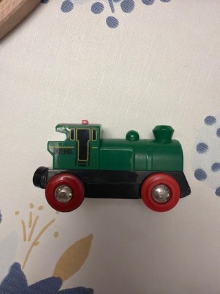 Tren de juguete BRIO y accesorios