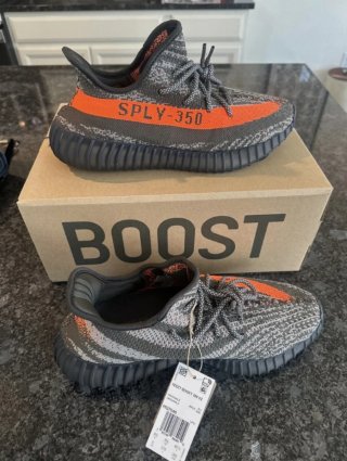 Adidas Yeezy Boost 350 V2 Beluga Carbon Talla 42