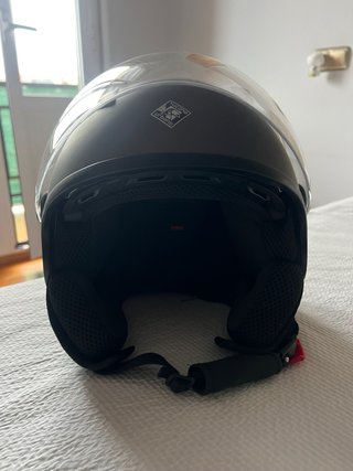 Casco Moto Negro con Visera
