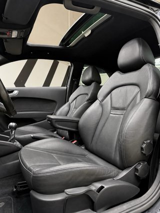 Audi A1 FULL EQUIP S-LINE
