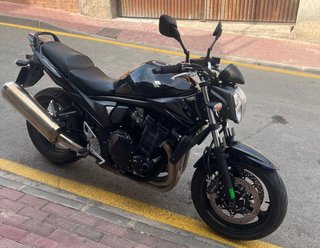 Suzuki Bandit 650 Inyección Negra
